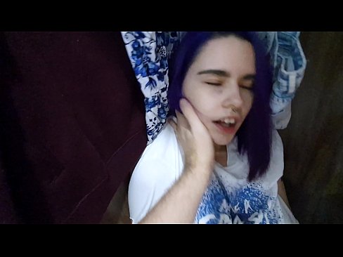❤️ J'ai trouvé ma soeur dans le placard et je l'ai aidée à jouir. Porno russe at us fr.bassaniluigi.ru ❌
